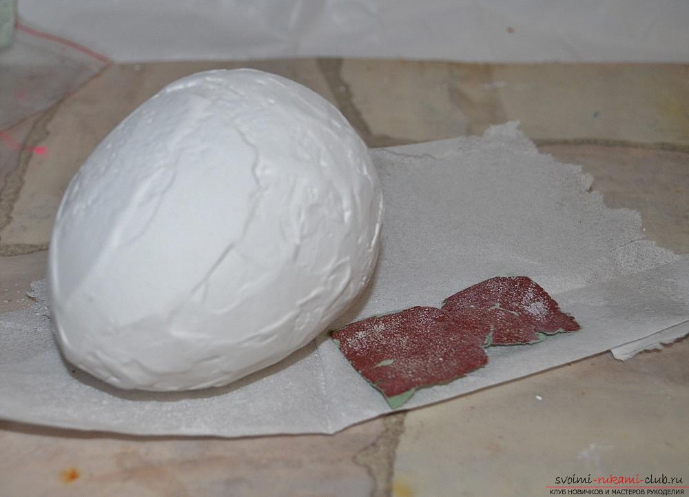 Пасхальный мастер-класс покажет как сделать декор яиц с помощью кружева и пуговиц.. Фото №5